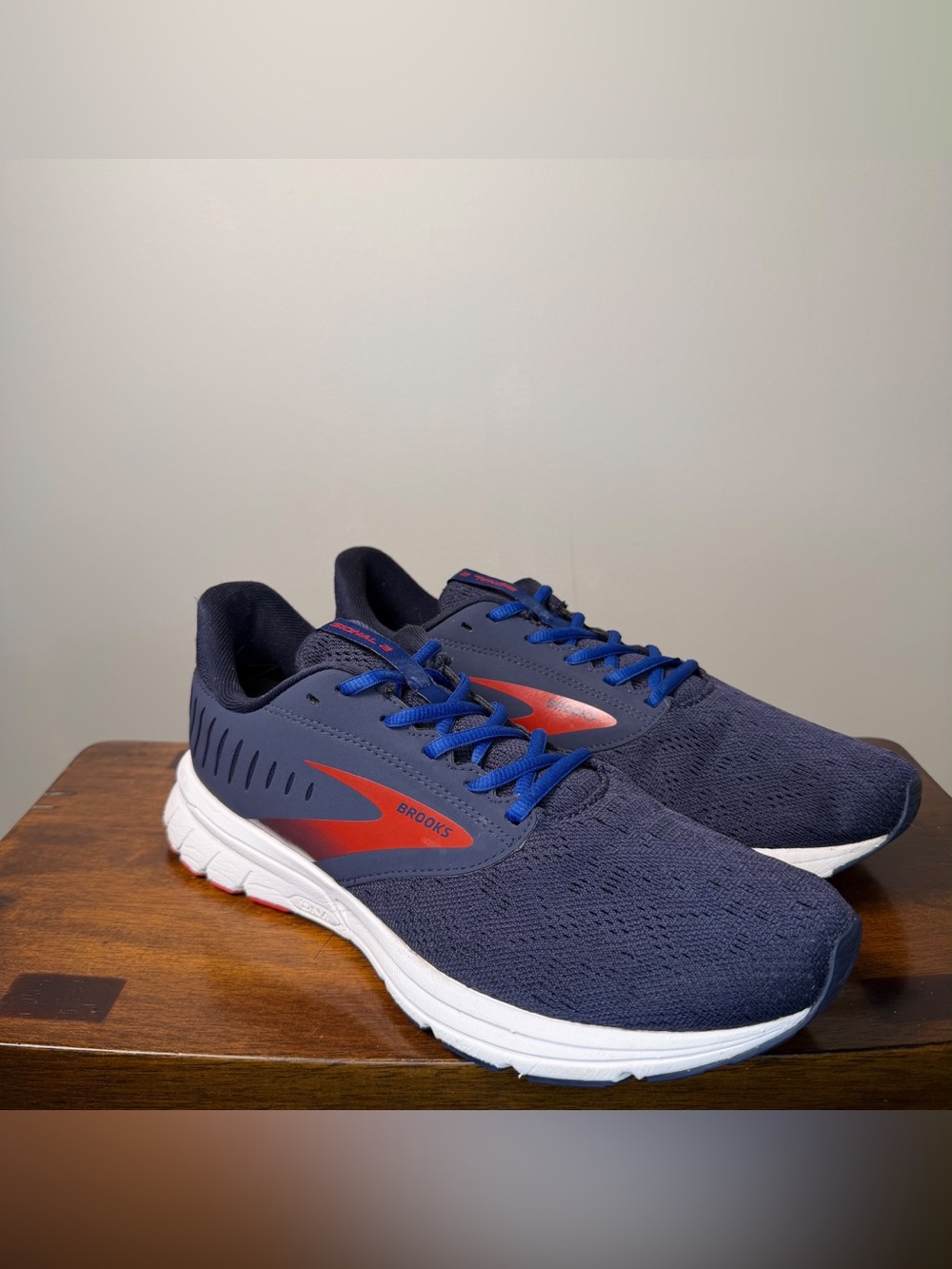Brooks Signal 2 Men’s Size 10 D Navy Red Running Shoes 1103351D404 Excellent